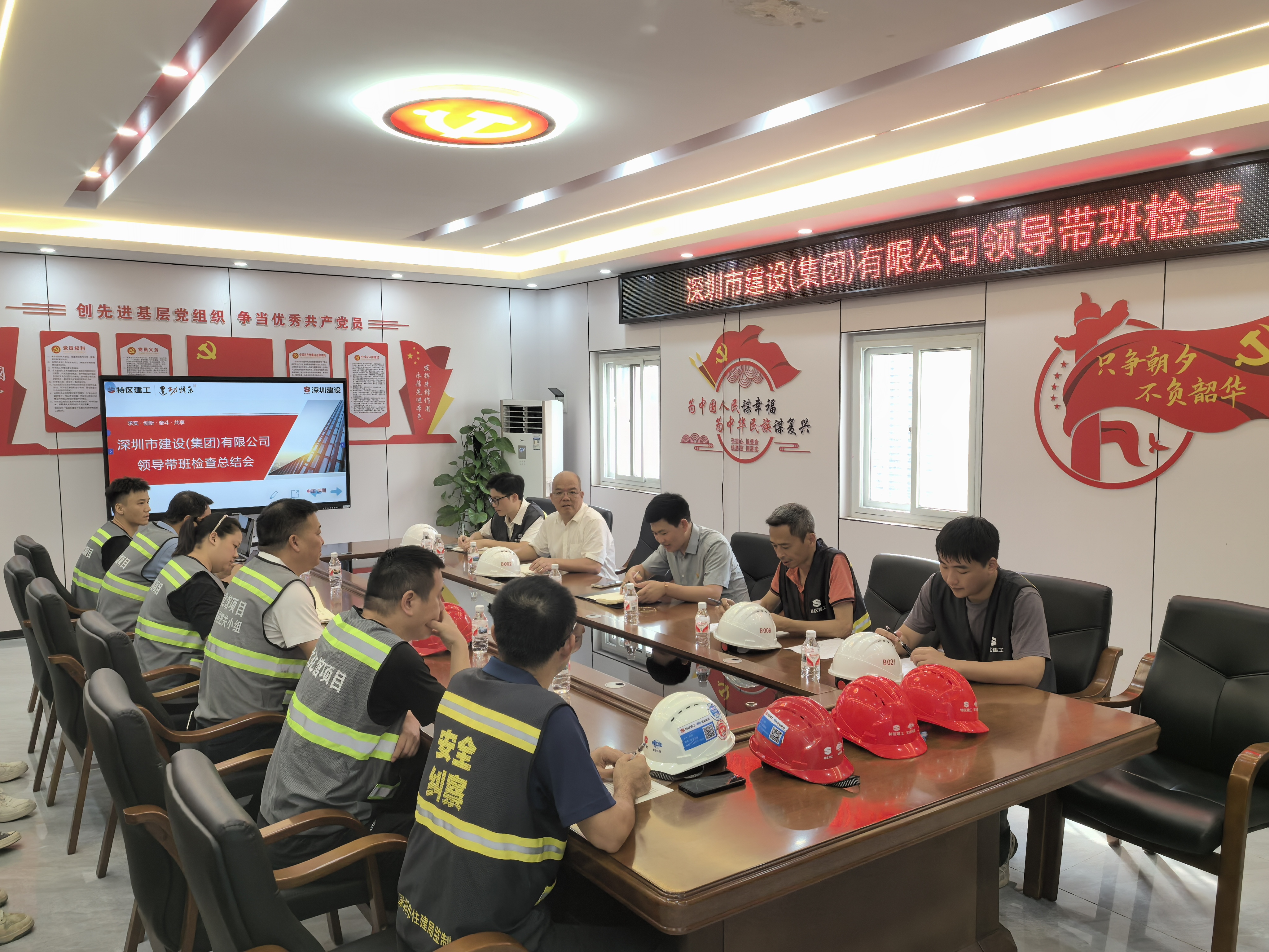 郭龍.jpg 郭龍.jpg