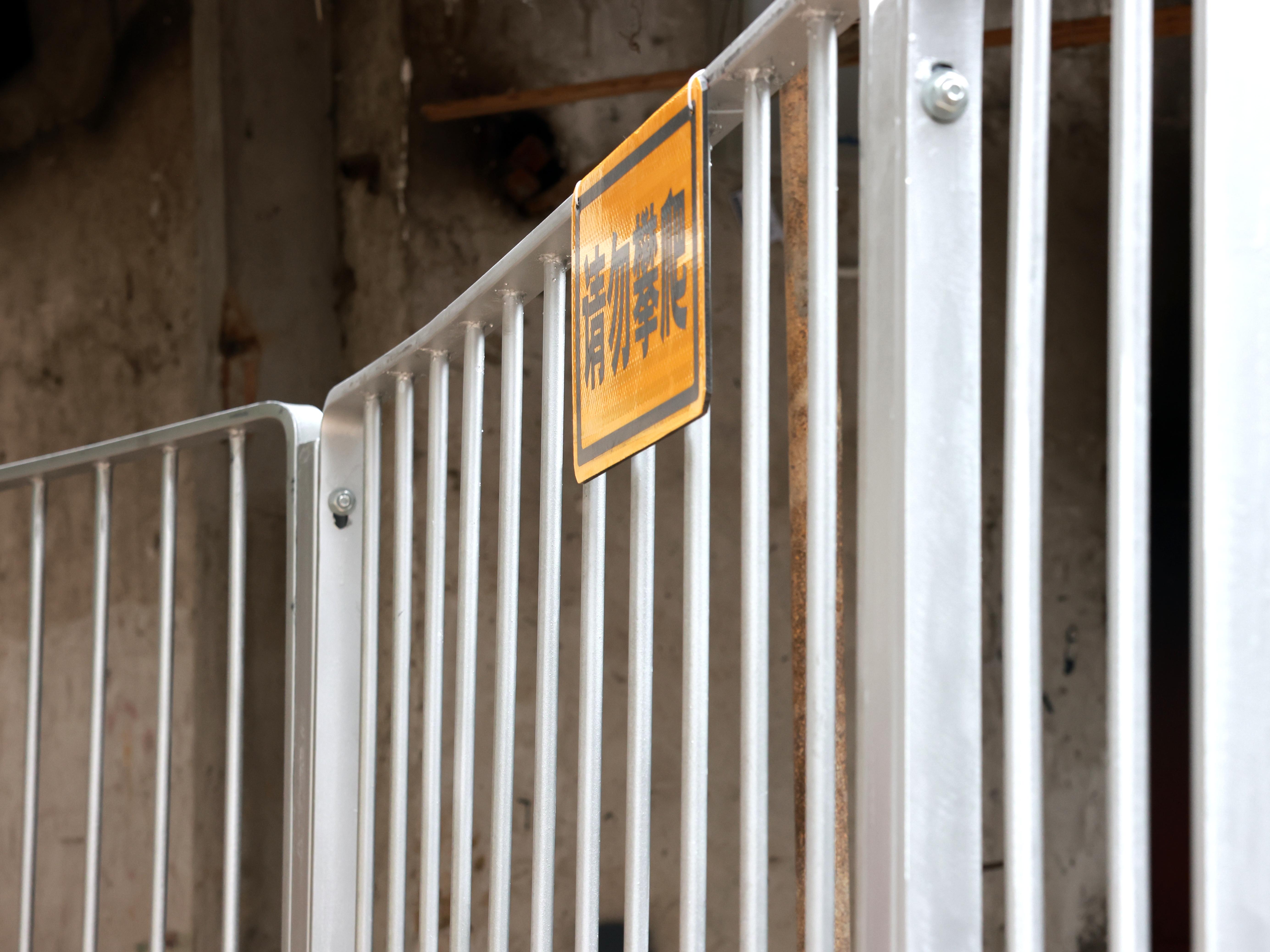 請勿攀爬 (2).JPG