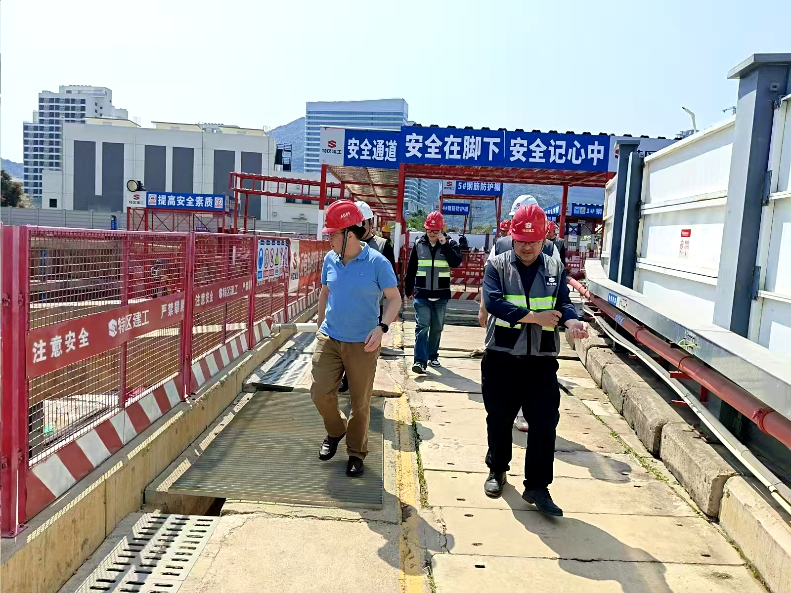 5馬紅波.jpg 5馬紅波.jpg