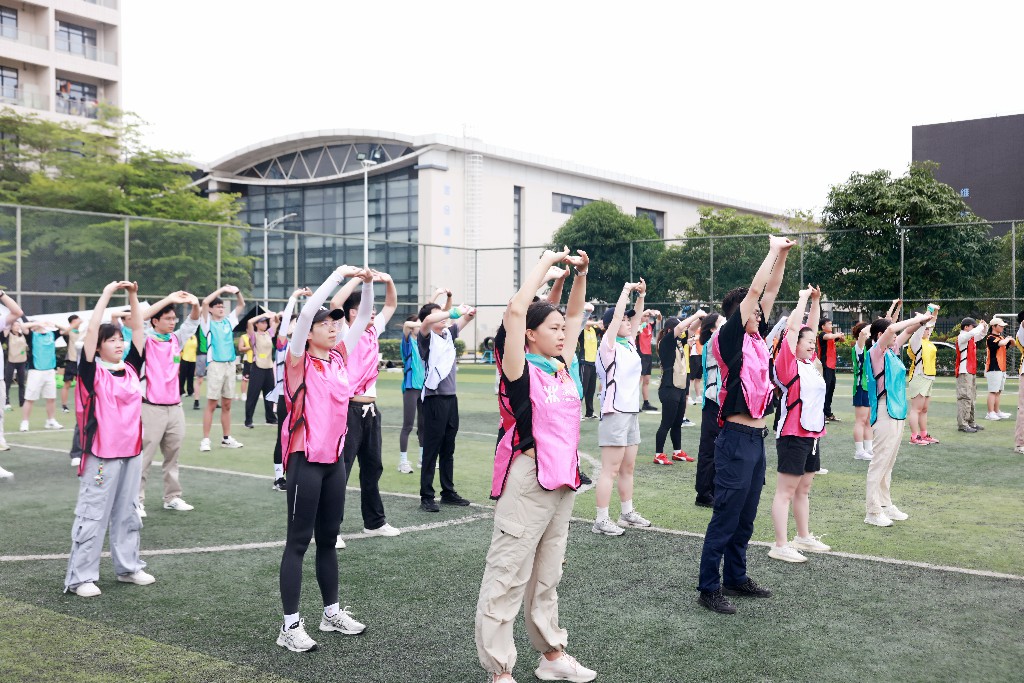 八段錦.jpg 八段錦.jpg